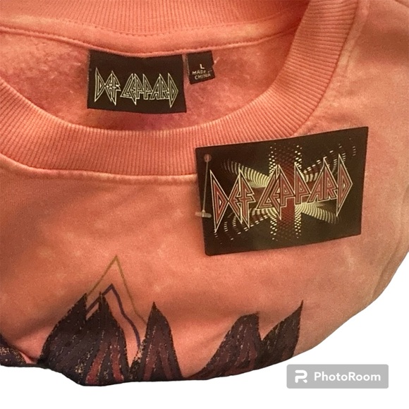 Pink Def Leppard Band Sweatshirt - Picture 6 of 6
